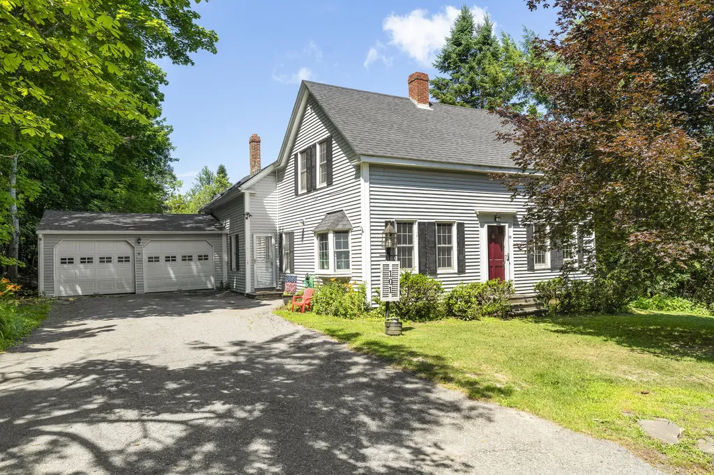 101 Bristol Road Damariscotta ME 04543