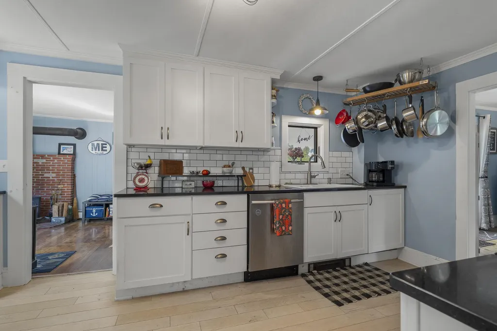 101 Bristol Road Damariscotta ME 04543