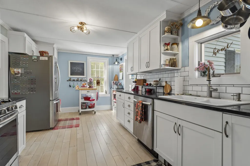 101 Bristol Road Damariscotta ME 04543
