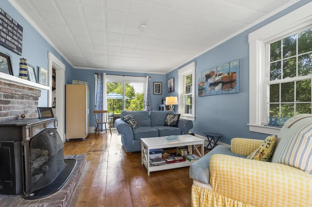 101 Bristol Road Damariscotta ME 04543