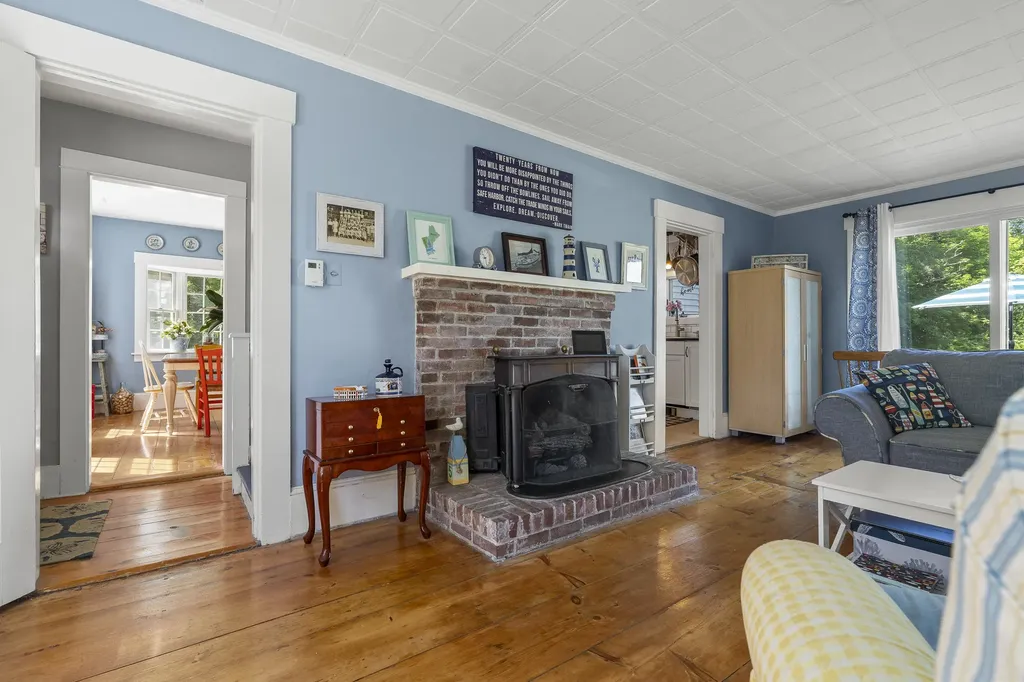 101 Bristol Road Damariscotta ME 04543