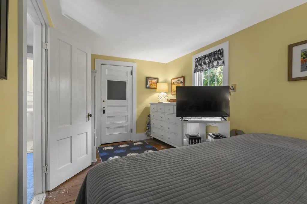 101 Bristol Road Damariscotta ME 04543