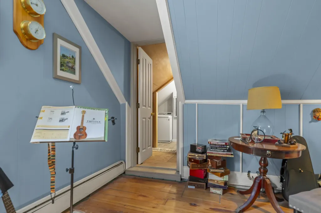 101 Bristol Road Damariscotta ME 04543