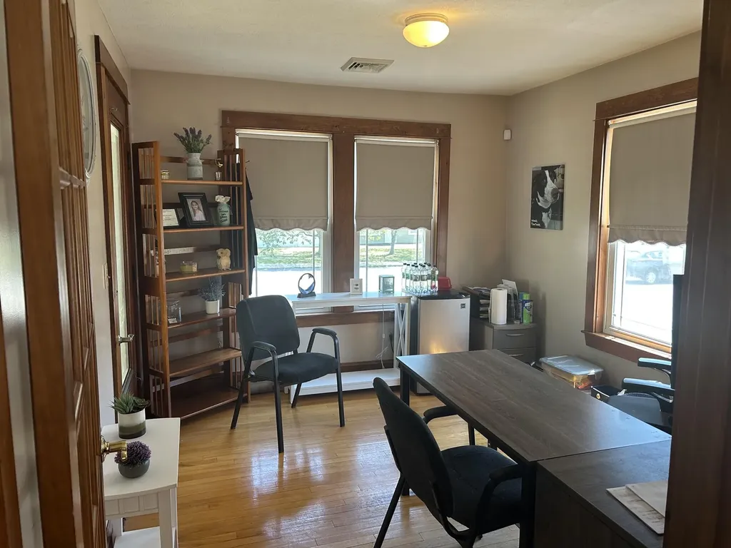 1087 Main Street Sanford ME 04073