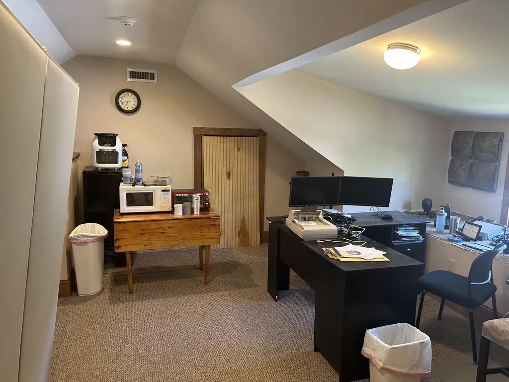 1087 Main Street Sanford ME 04073