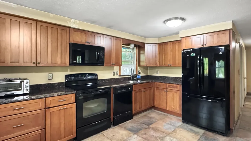 16 Pierce Avenue Sanford ME 04073