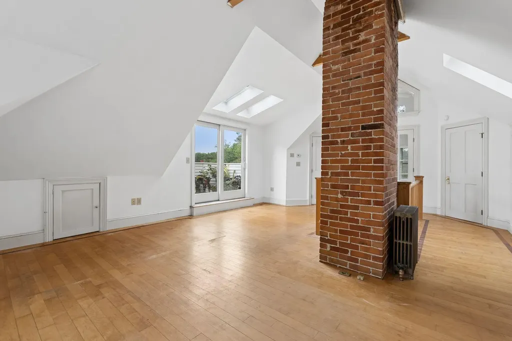 141 Allen Avenue Portland ME 04103