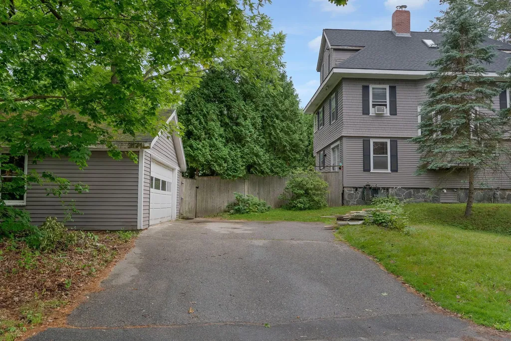 141 Allen Avenue Portland ME 04103