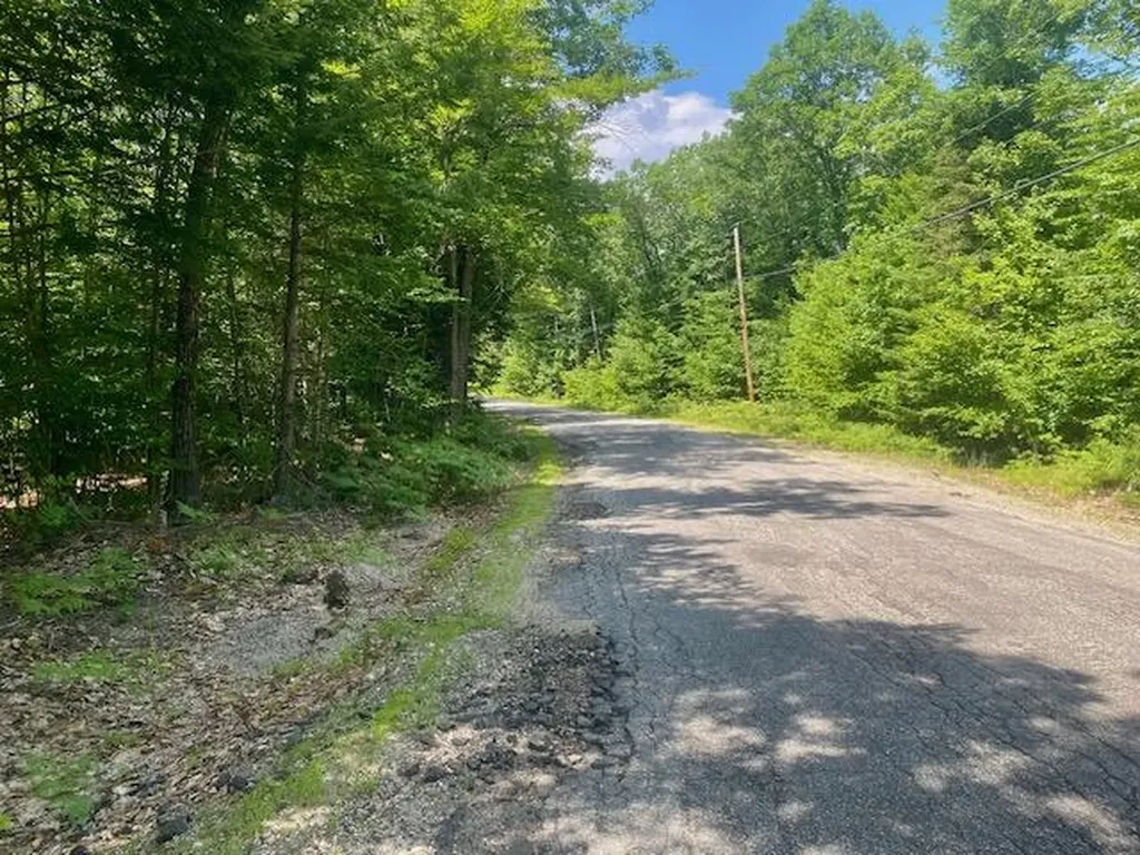 75AC Colcord Pond Road Porter ME 04068