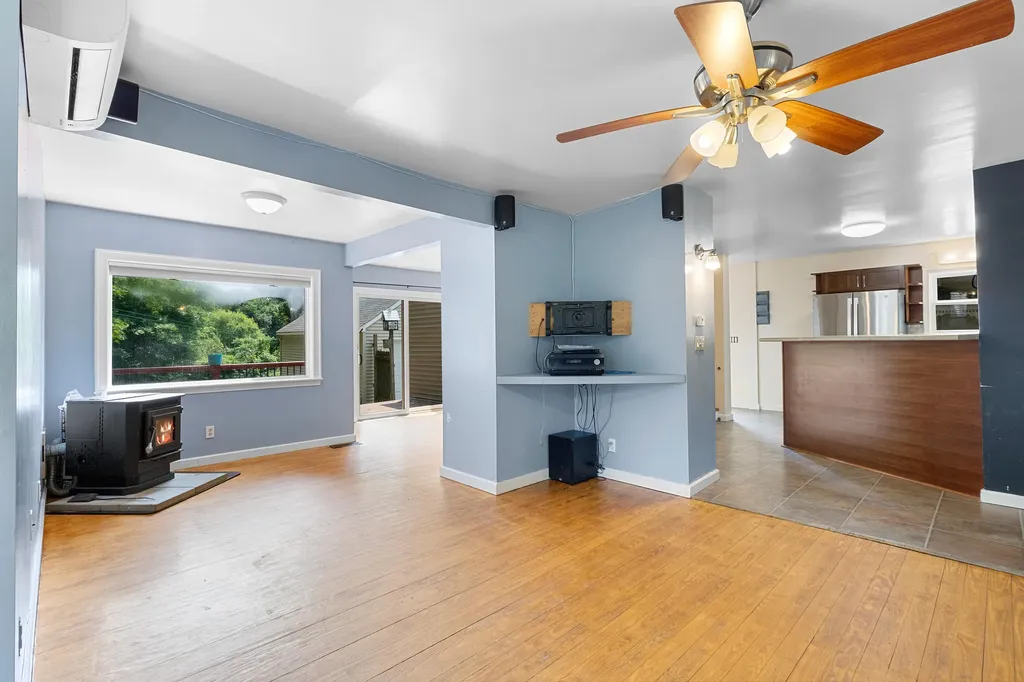 455 Old County Road Rockland ME 04841