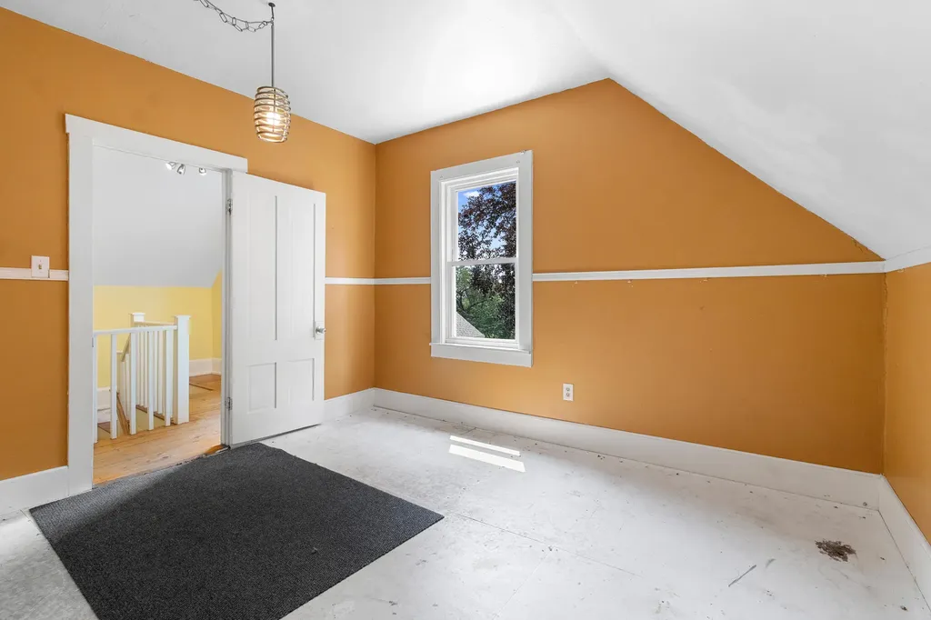 455 Old County Road Rockland ME 04841