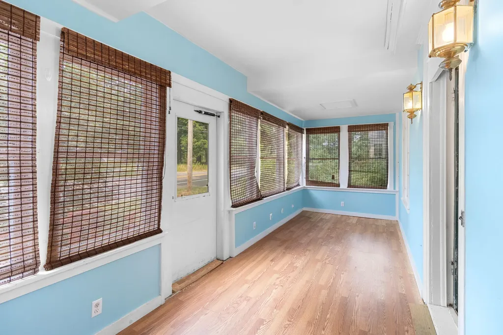 455 Old County Road Rockland ME 04841