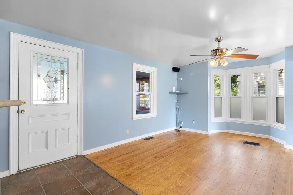 455 Old County Road Rockland ME 04841