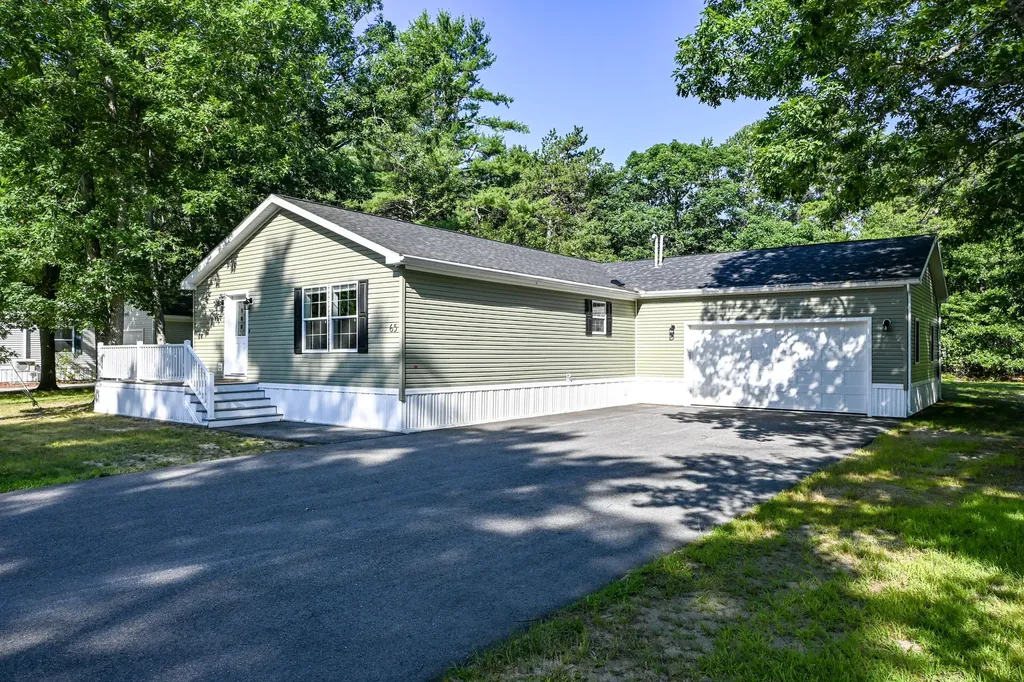 65 Golden Era Circle Alfred ME 04002