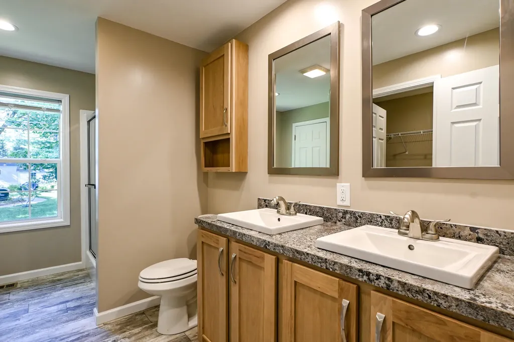 65 Golden Era Circle Alfred ME 04002