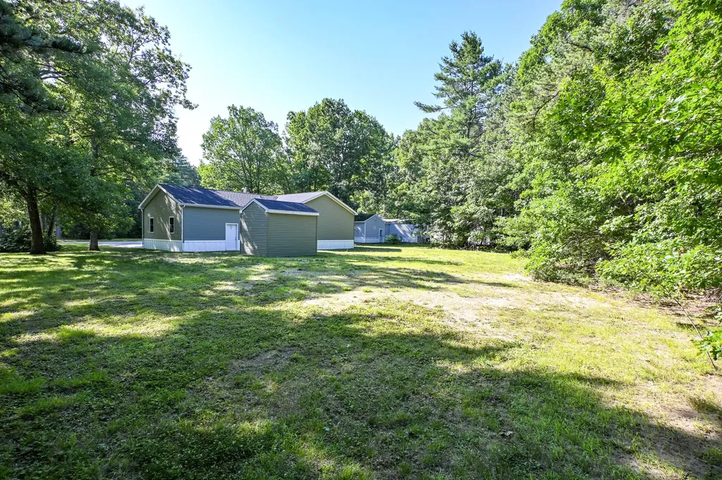 65 Golden Era Circle Alfred ME 04002