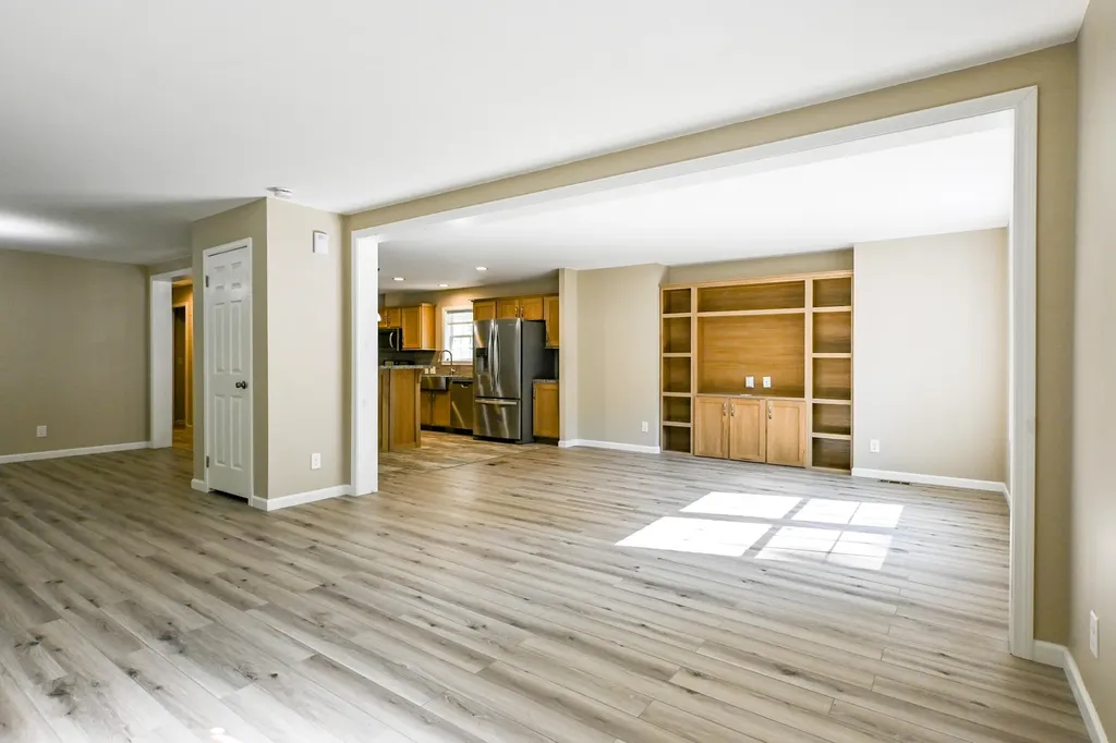 65 Golden Era Circle Alfred ME 04002