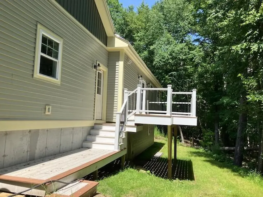 731 Hanson Ridge Road Sanford ME 04083