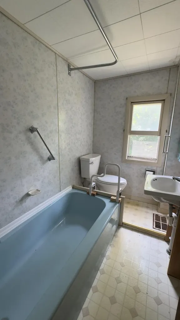 2648 Union Street Hermon ME 04401