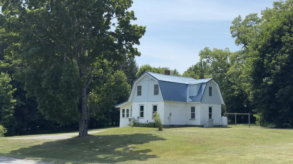 2648 Union Street Hermon ME 04401