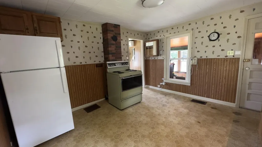 2648 Union Street Hermon ME 04401