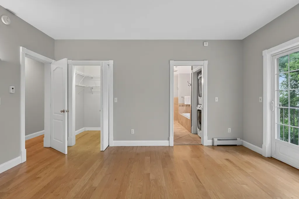 24 Brackett Street Portland ME 04102