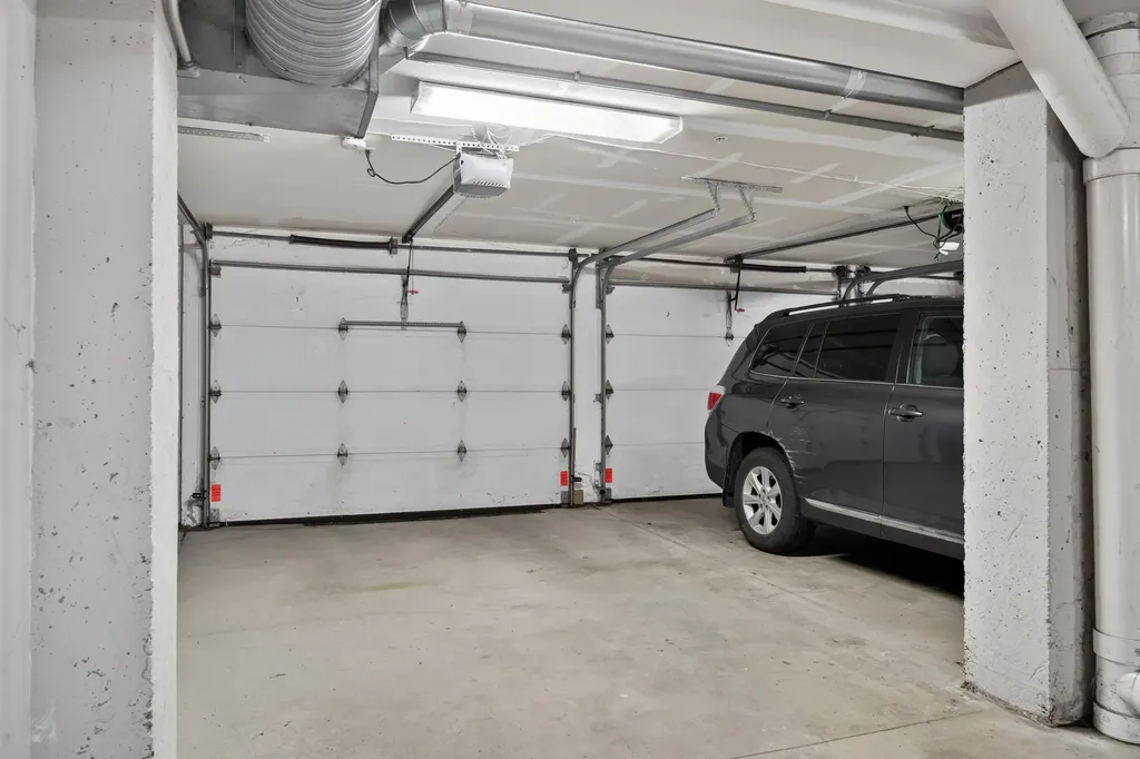 24 Brackett Street Portland ME 04102