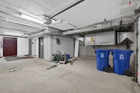 24 Brackett Street Portland ME 04102
