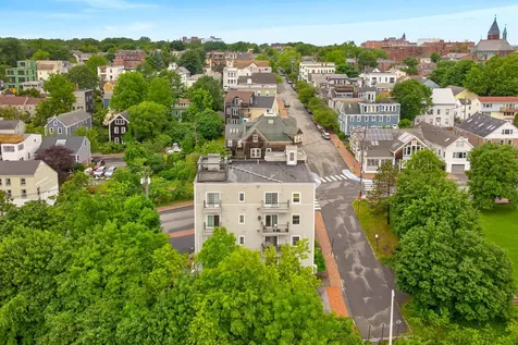 24 Brackett Street Portland ME 04102