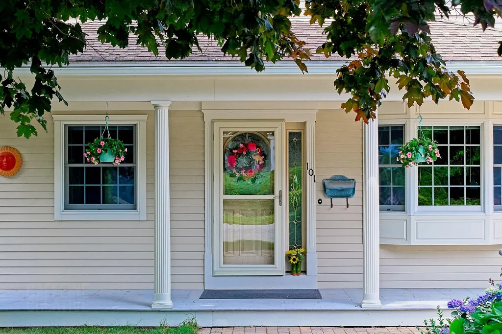 101 Parrott Street South Portland ME 04106