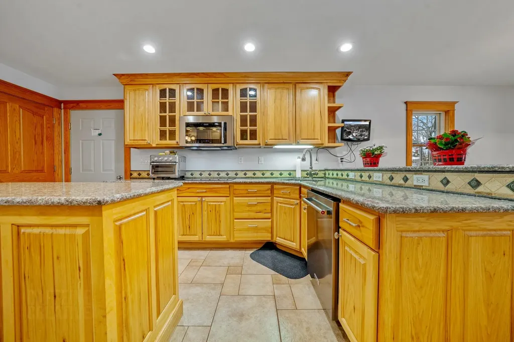 101 Parrott Street South Portland ME 04106