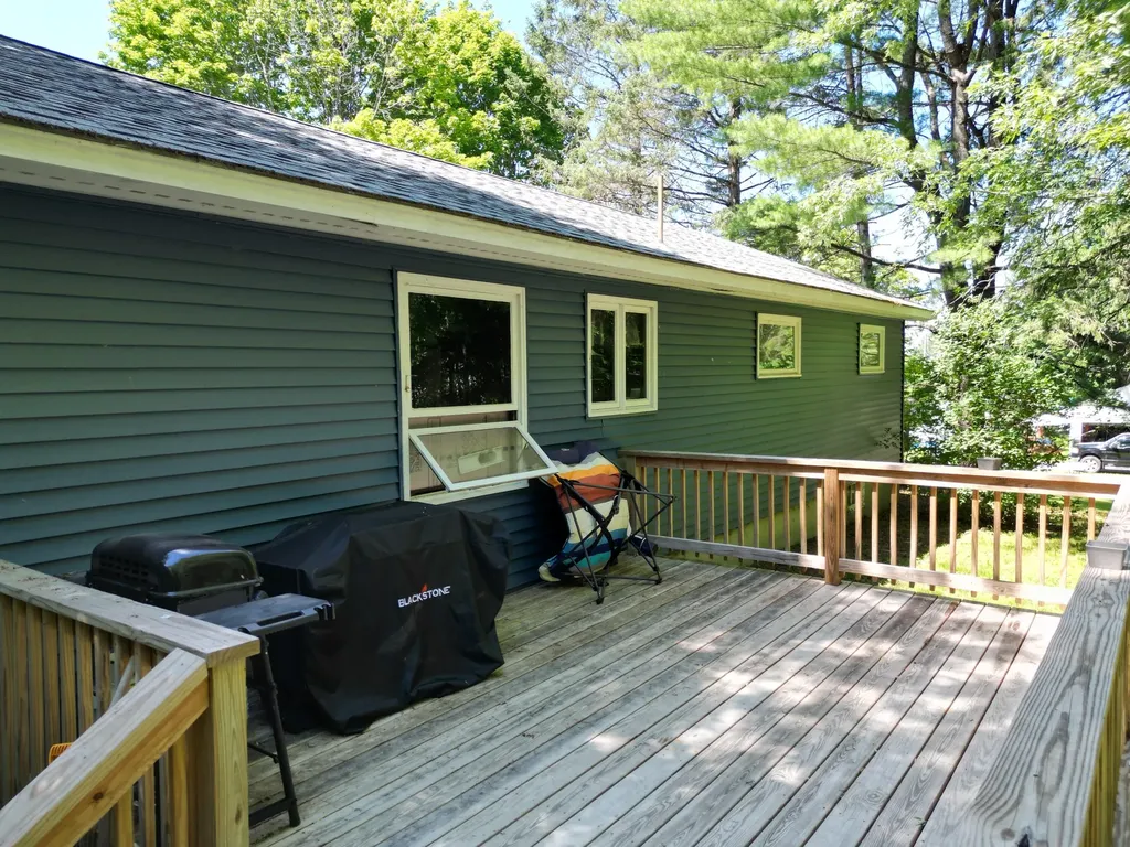 46 Edwards Street Lincoln ME 04457