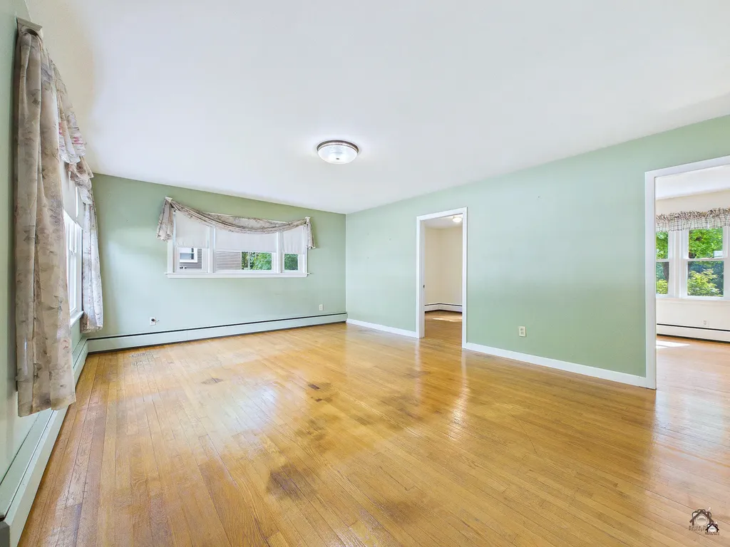 18 Fairview Court Auburn ME 04210