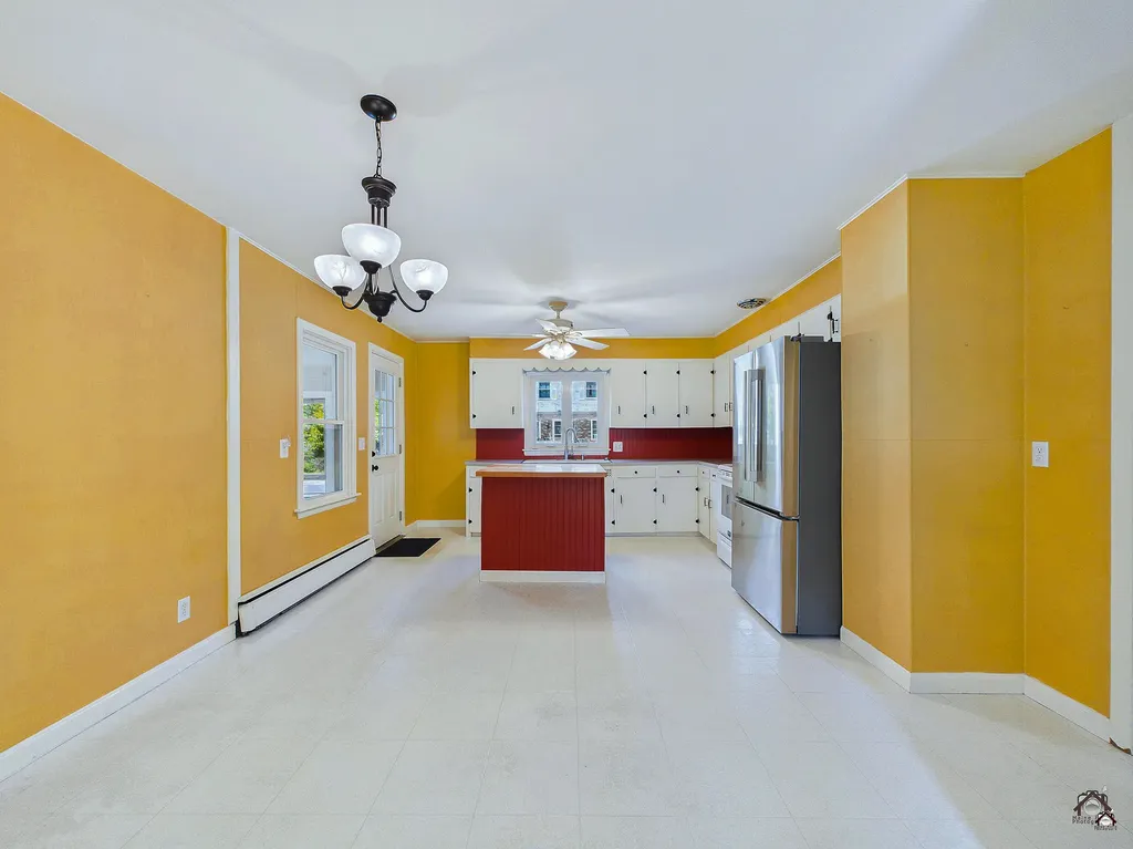 18 Fairview Court Auburn ME 04210