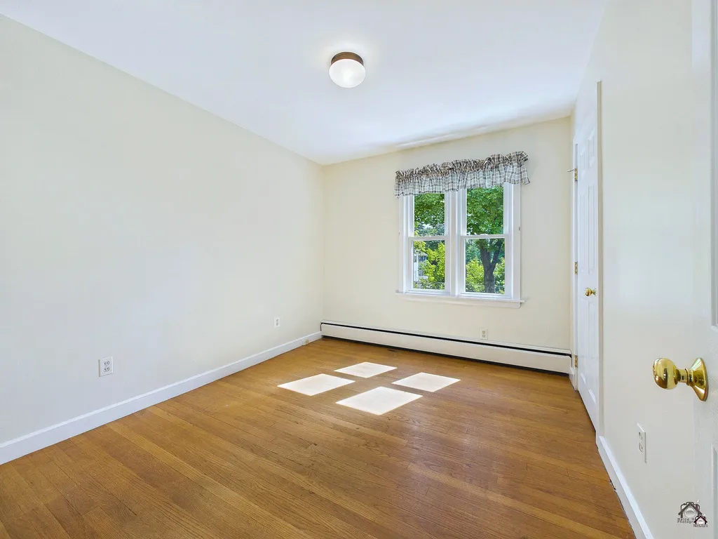 18 Fairview Court Auburn ME 04210