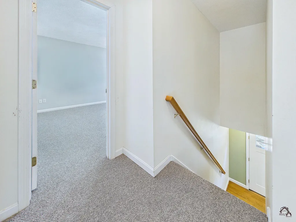 18 Fairview Court Auburn ME 04210