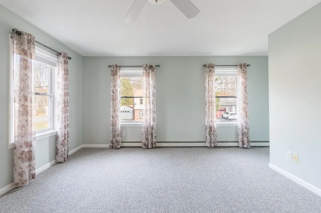 18 Fairview Court Auburn ME 04210