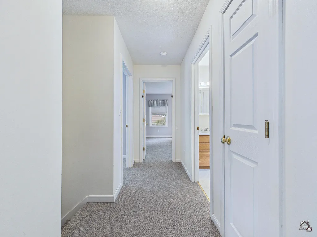 18 Fairview Court Auburn ME 04210