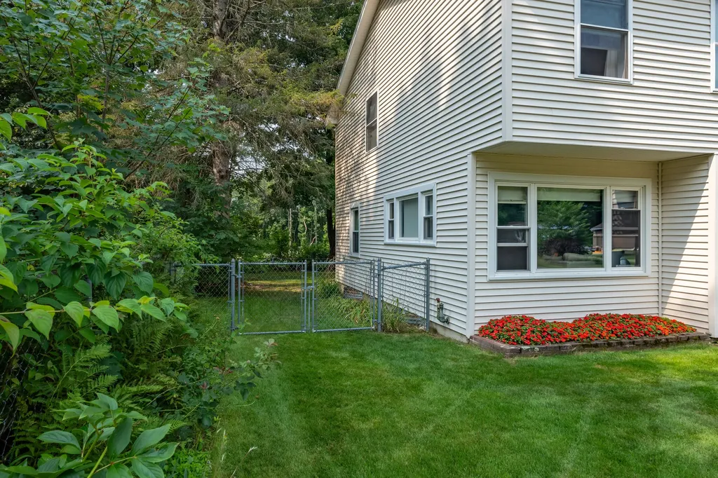 18 Fairview Court Auburn ME 04210