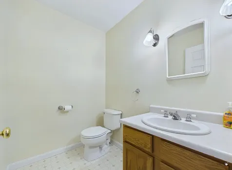 18 Fairview Court Auburn ME 04210