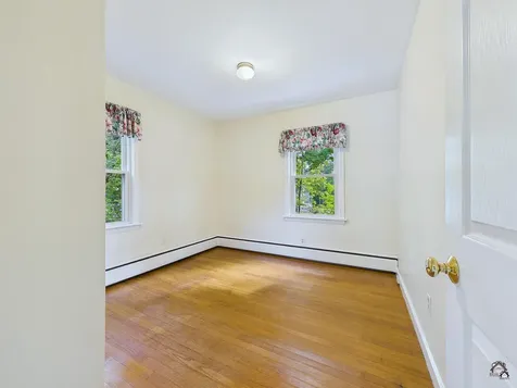 18 Fairview Court Auburn ME 04210