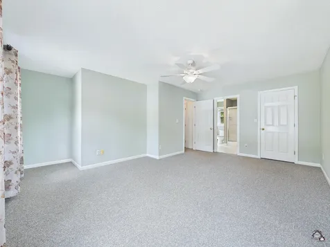 18 Fairview Court Auburn ME 04210