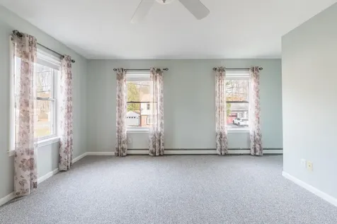 18 Fairview Court Auburn ME 04210