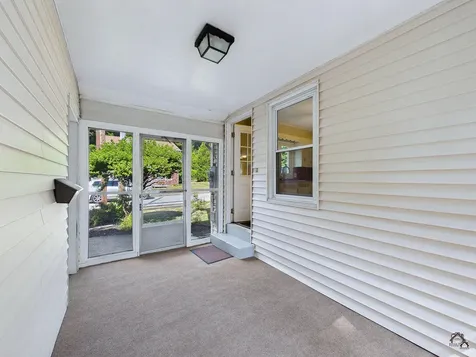 18 Fairview Court Auburn ME 04210