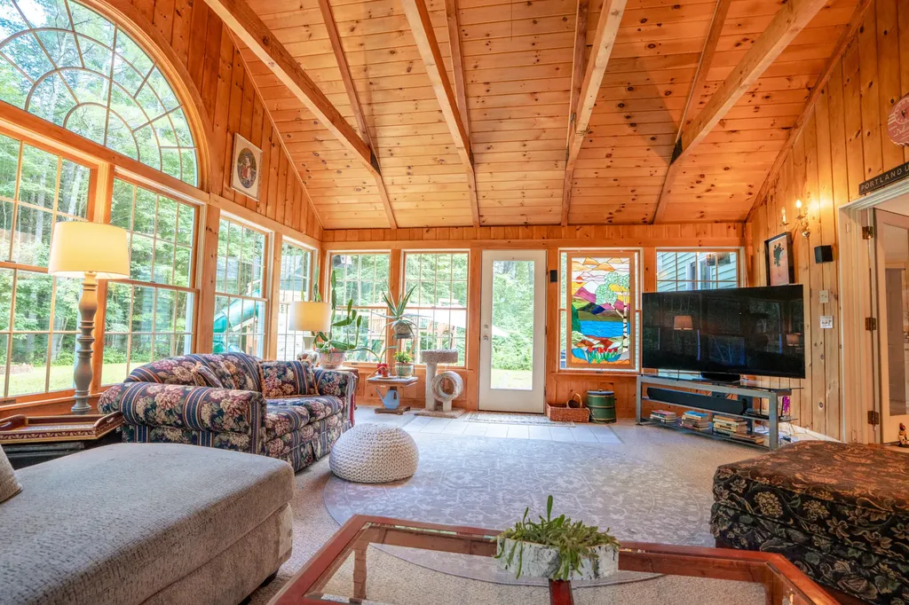 38 Lakeside Drive Falmouth ME 04105