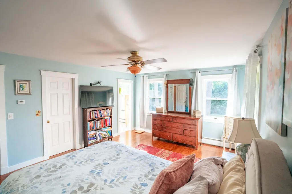 38 Lakeside Drive Falmouth ME 04105