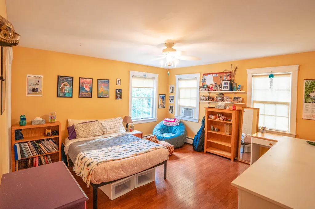 38 Lakeside Drive Falmouth ME 04105
