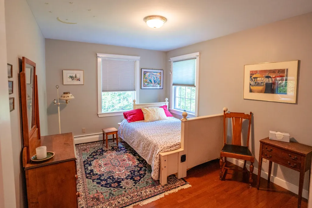 38 Lakeside Drive Falmouth ME 04105