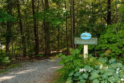 38 Lakeside Drive Falmouth ME 04105