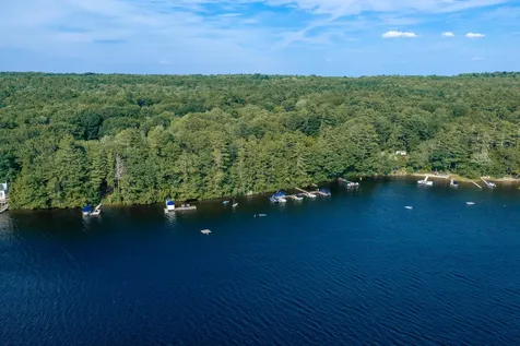 38 Lakeside Drive Falmouth ME 04105